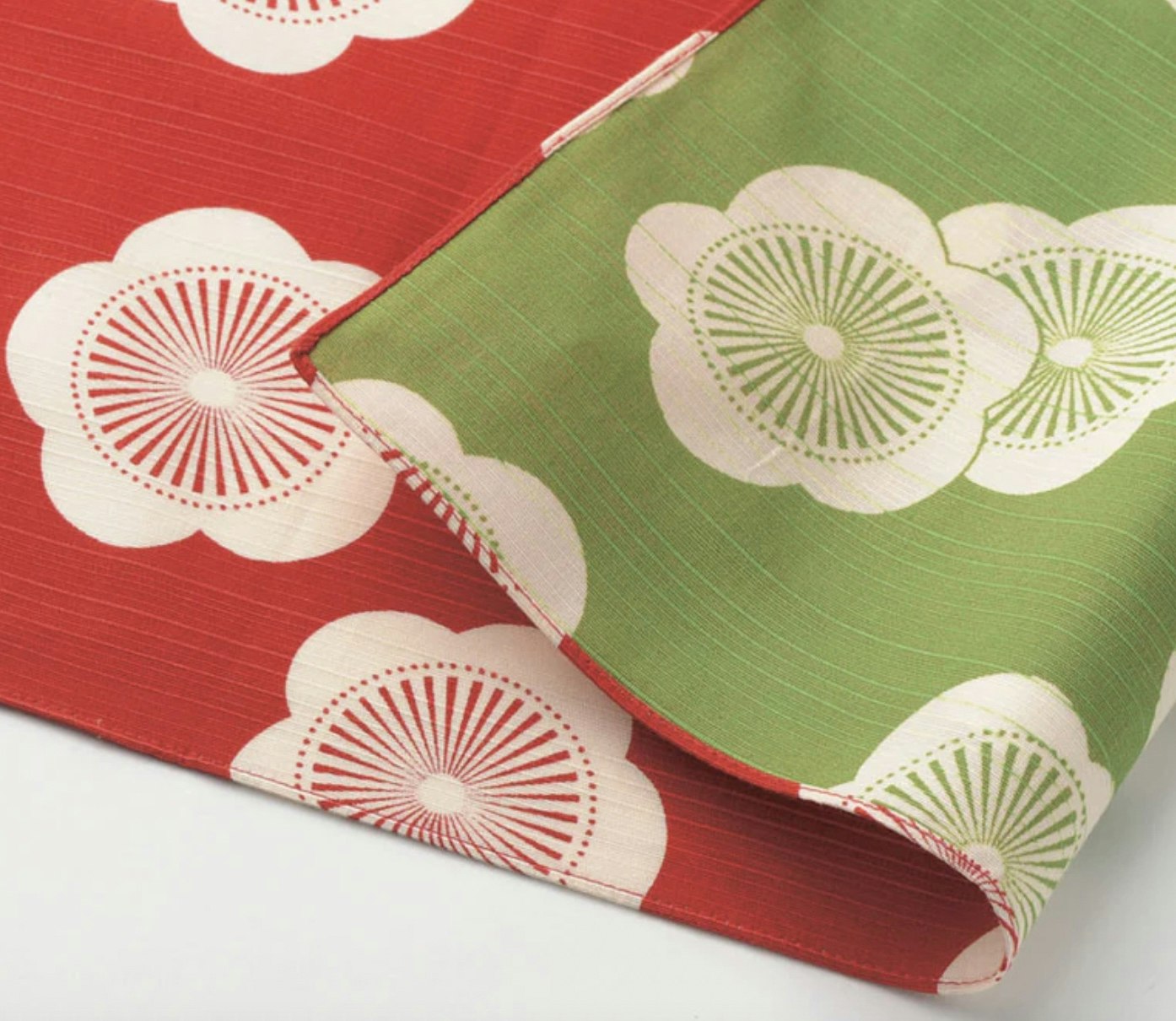 Versatile wrapping cloth (reversible) 50cm x 50cm Ume plum