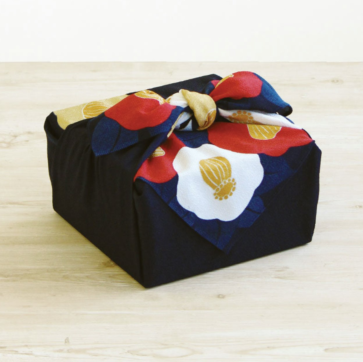 Furoshiki wrapping cloth - Chirimen/Tsubaki Japanese Camellia 70cm