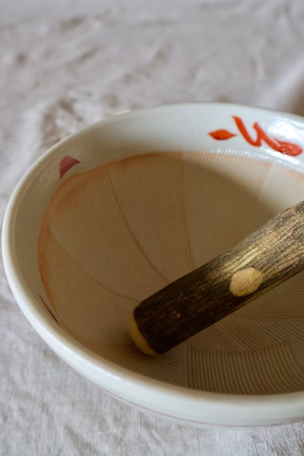 Suribachi & Surikogi (Ceramic grinding bowl and wooden stick) Red x green