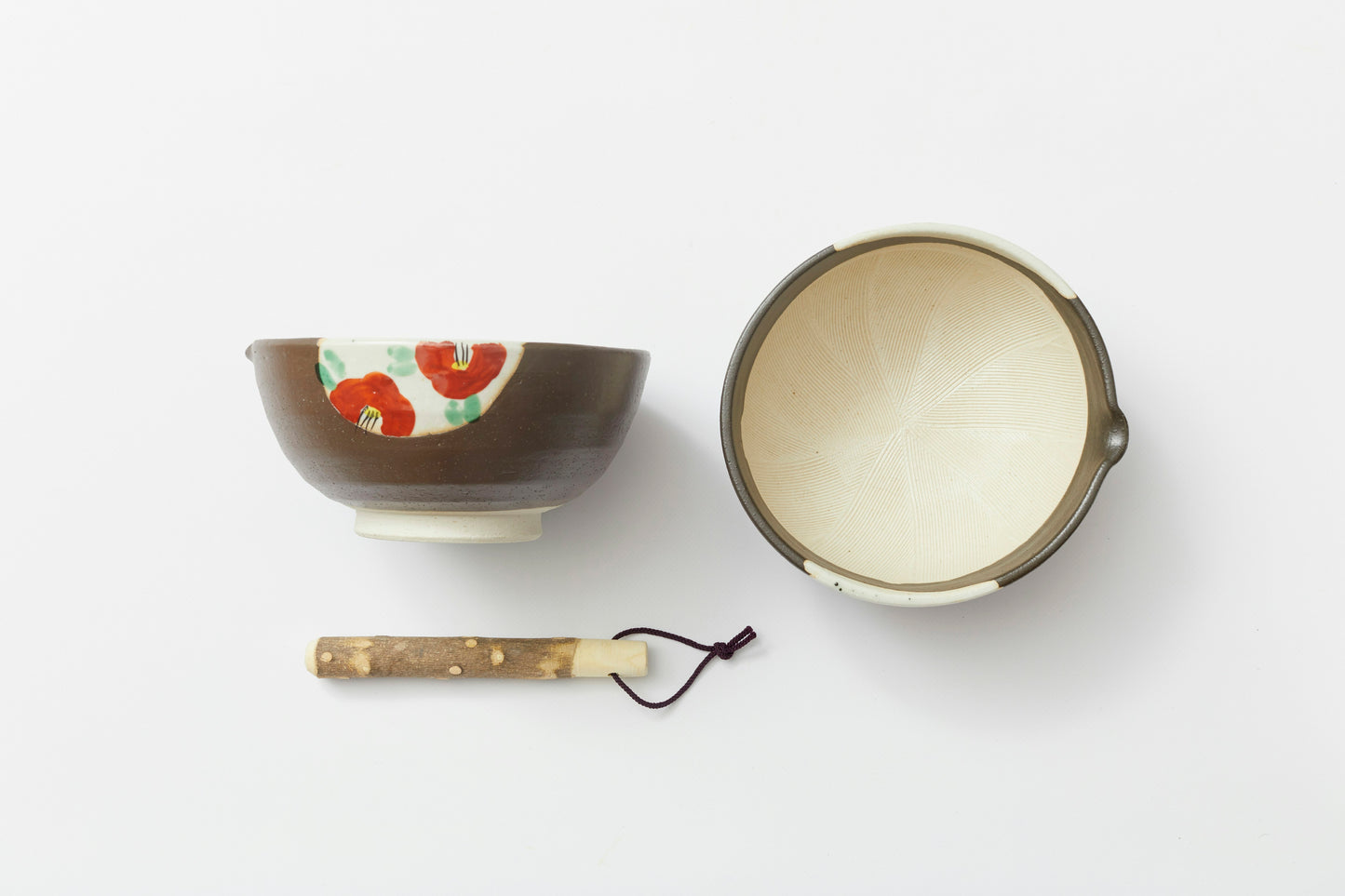 Ceramic cooking bowl with wooden stick (Suribachi & Surikogi)