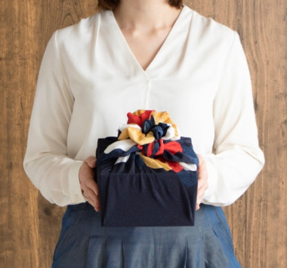 Furoshiki wrapping cloth - Chirimen/Tsubaki Japanese Camellia 70cm